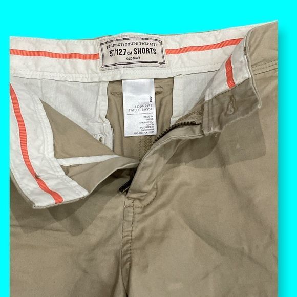 Old Navy khaki short size 6 - Picture 4 of 6